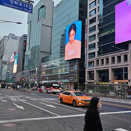 Hongdae Residence-2 1Min From Hongik Uni Station Exit #1 Seoel Buitenkant foto