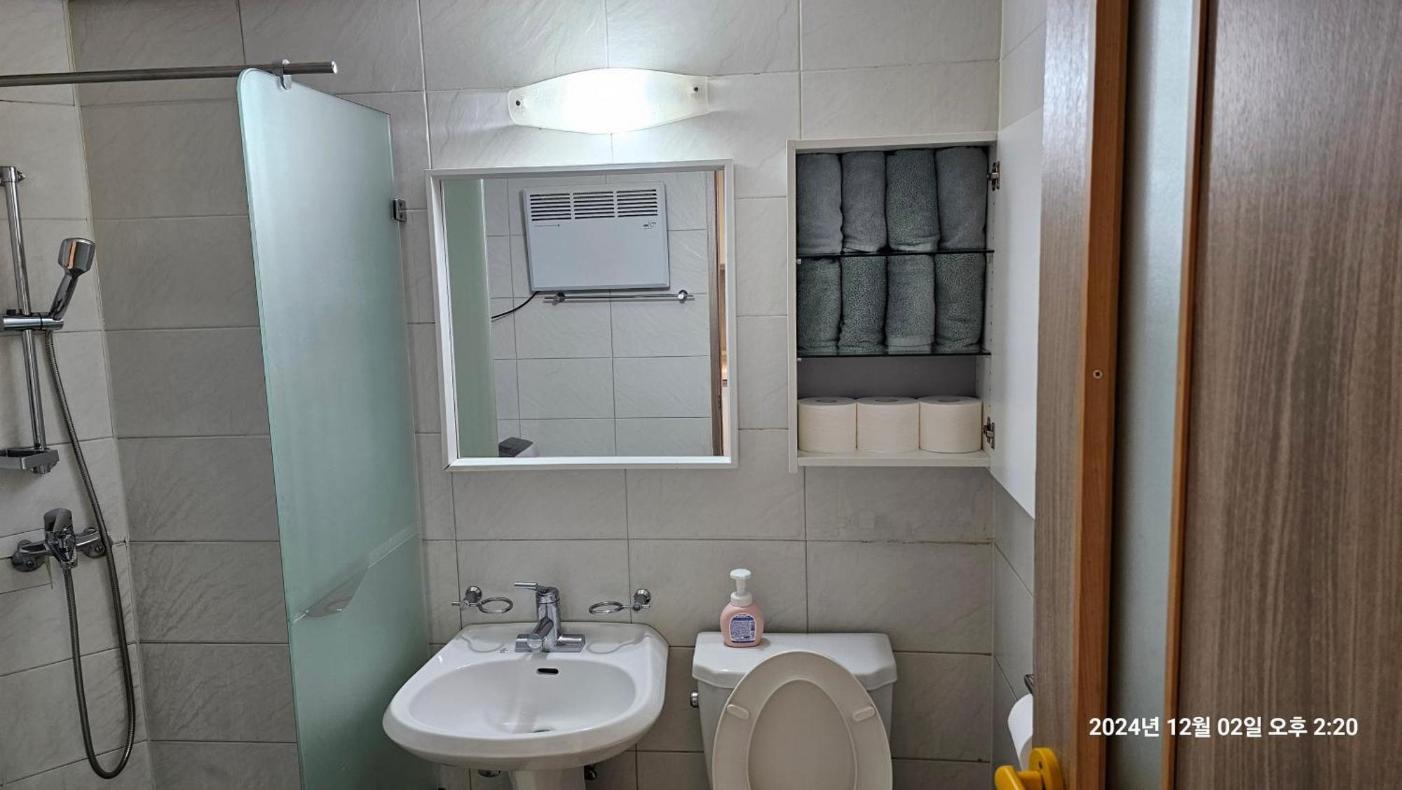 Hongdae Residence-2 1Min From Hongik Uni Station Exit #1 Seoel Buitenkant foto